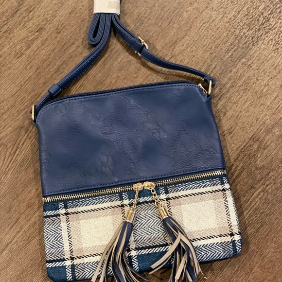 Blue & Plaid cross body purses 9”x9” - Picture 3 of 6